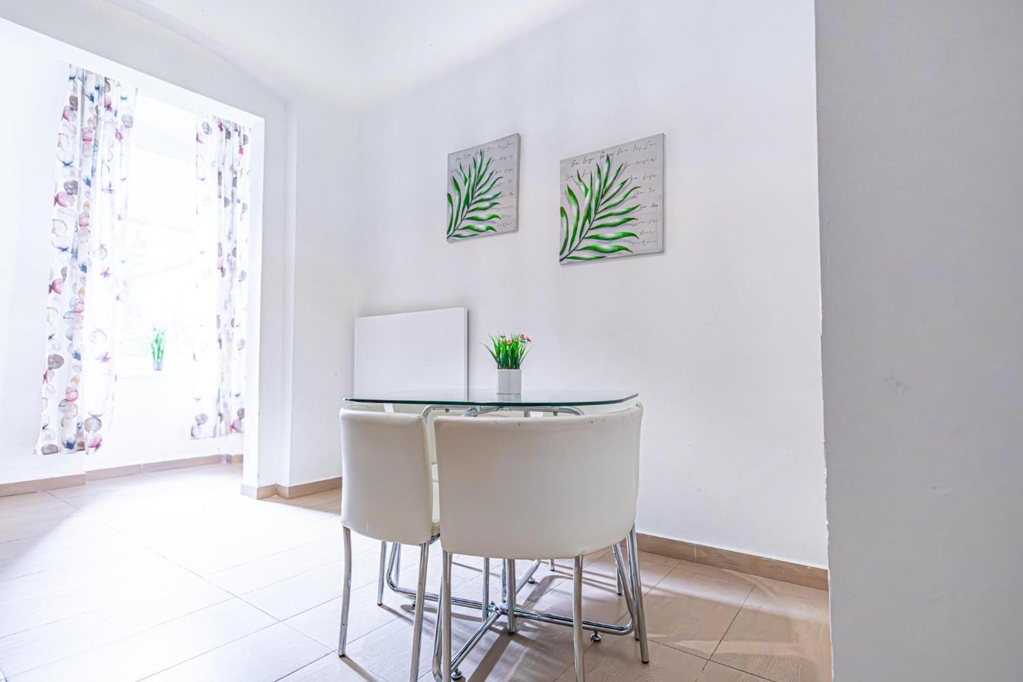 Simple Apt W Full Kitchen Wiener Stadthalle エクステリア 写真